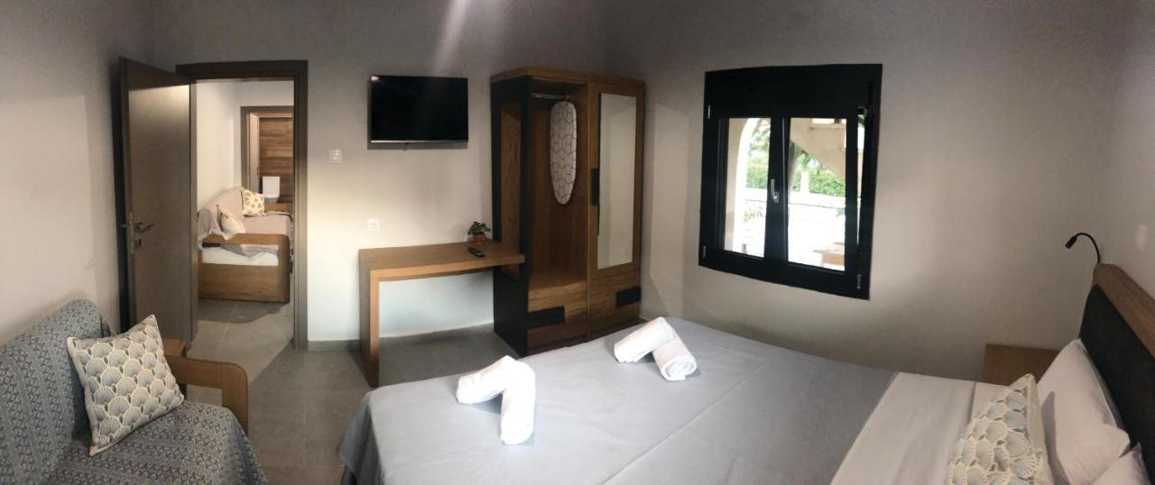 Aurora Apartments Nea Vrasna Bagian luar foto
