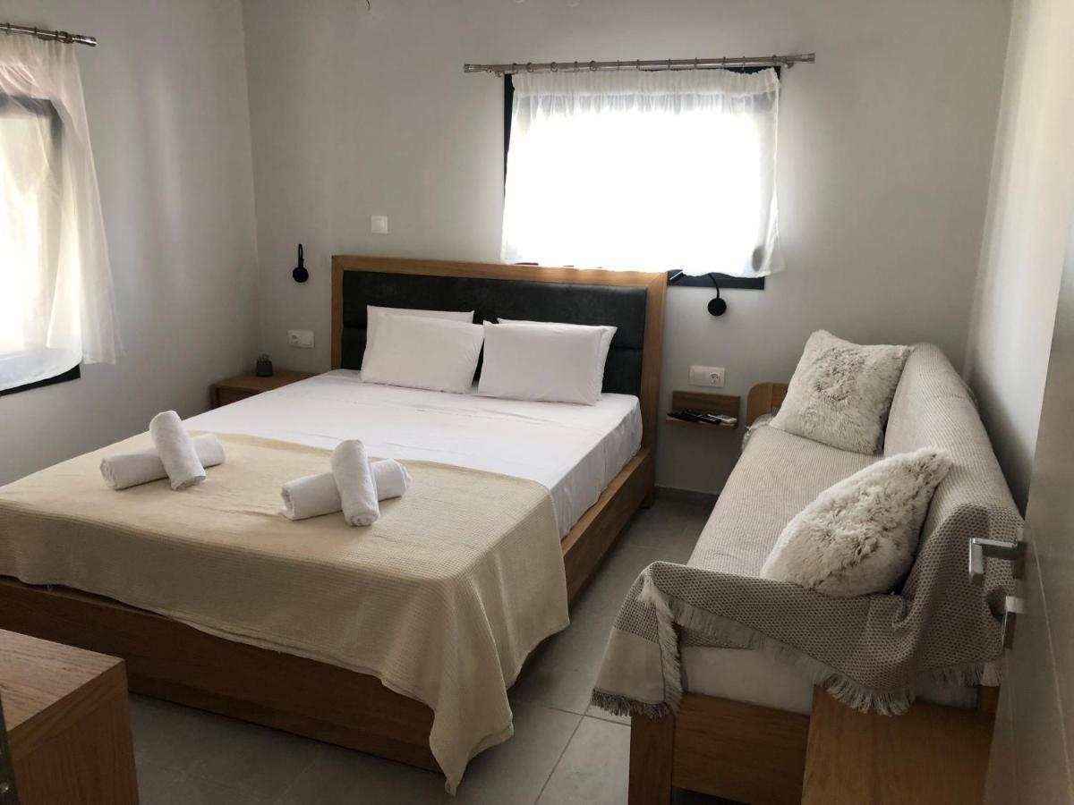 Aurora Apartments Nea Vrasna Bagian luar foto
