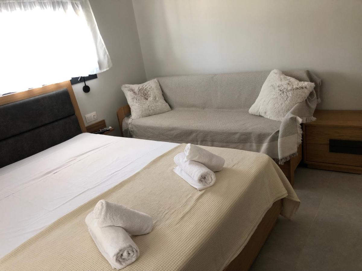 Aurora Apartments Nea Vrasna Bagian luar foto