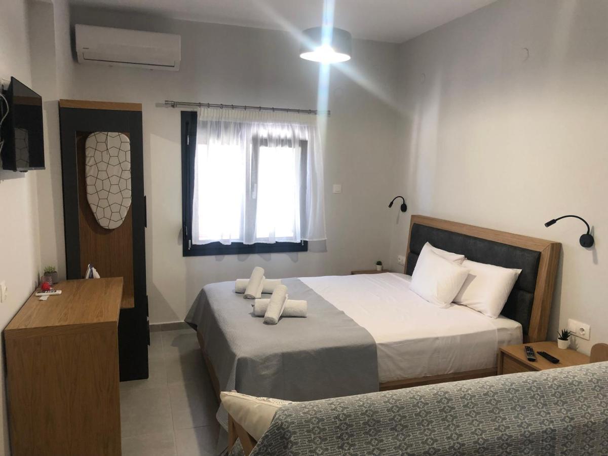 Aurora Apartments Nea Vrasna Bagian luar foto