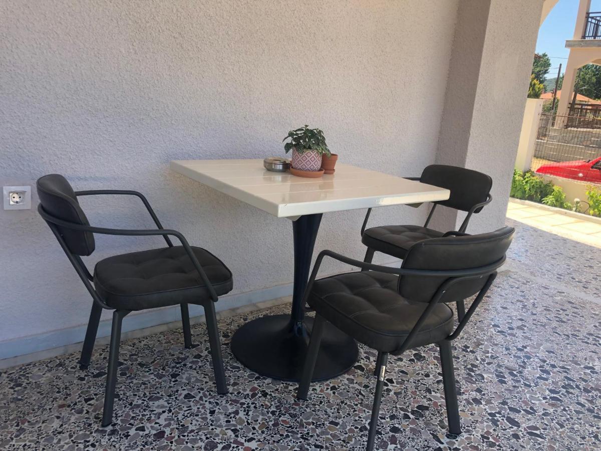 Aurora Apartments Nea Vrasna Bagian luar foto