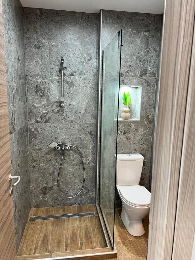Aurora Apartments Nea Vrasna Bagian luar foto